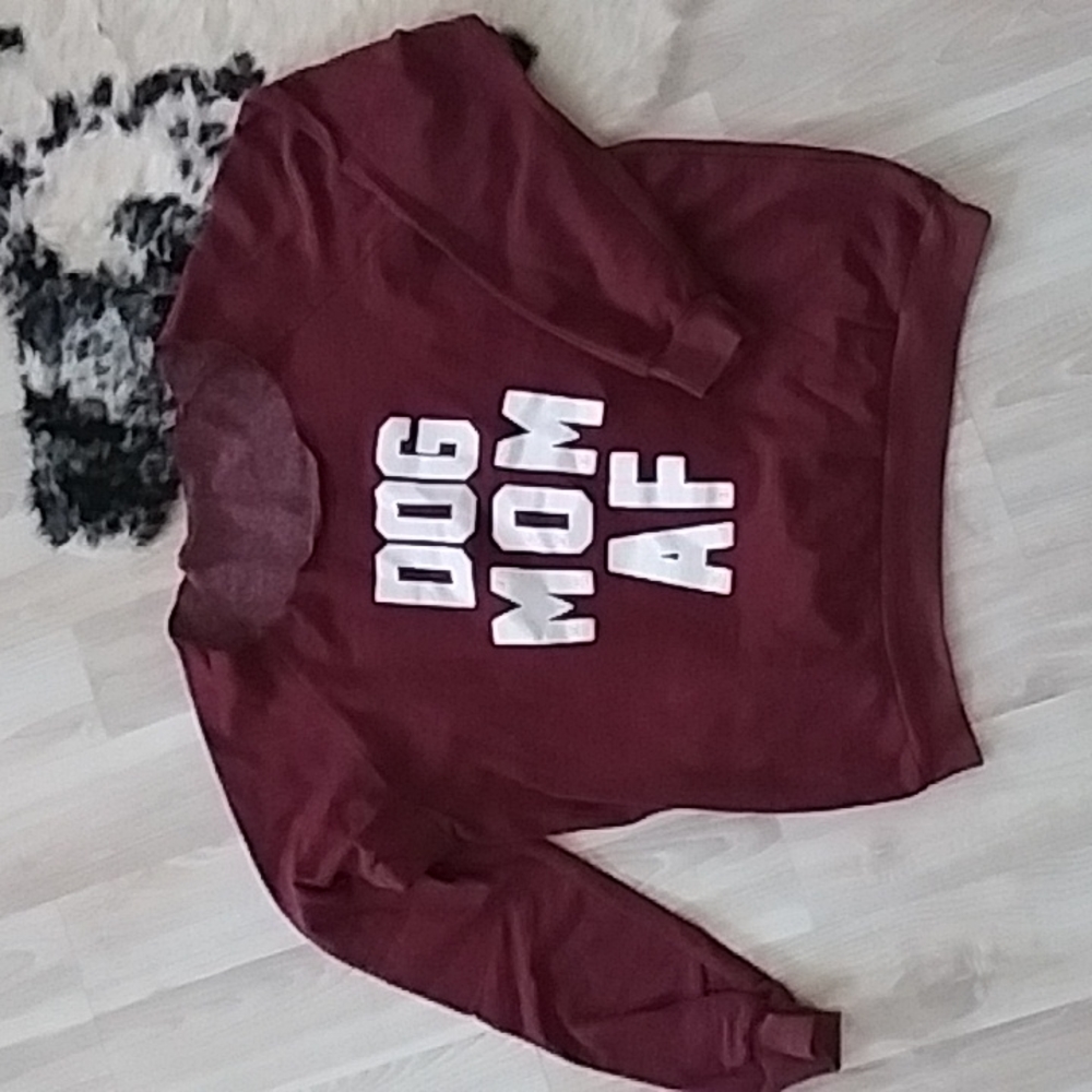Dog Mom AF sweatshirt | maroon | long sleeve | M